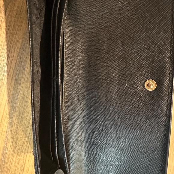 Michael Kors wallet - Picture 4 of 5